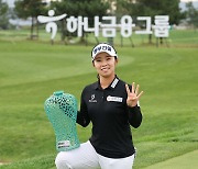 '2주 연승' 김수지, 세계랭킹 38위로 도약..박민지에 이어 '국내 2인자' [KLPGA]