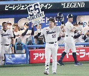 22세 거포 무라카미, 일본인 최다 56홈런 신기록..30억 원 집은 보너스