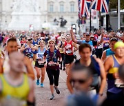런던마라톤 참가한 36세 선수, 레이스 중 쓰러져 사망