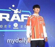 [MD포토] 신호진 '2022-2023 KOVO 신인선수 드래프트 1라운드 1순위'