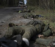 우크라군 탈환 리만, 거리에 러시아군 시신 그대로 놓여있어