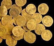 이스라엘서 발견된 동로마제국 금화들..특별한 이유