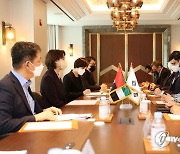 이영 장관, UAE 정부개발 및 미래부 장관 면담