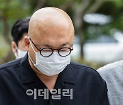 경찰, '마약 투약 혐의' 돈스파이크 구속 송치