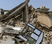 이란 북서부서 규모 5.4 지진..500여명 부상 등 피해 속출