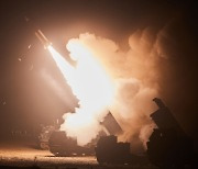 [속보] 한미, 지대지미사일 4발 동해 발사.. 北도발 대응
