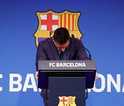 아르헨 기자 "메시, 내년 7월 바르셀로나로 돌아갈 것"