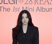 '올라운더 퀸' 레드벨벳 슬기, 솔로 데뷔앨범 美 포함 30개 지역 1위