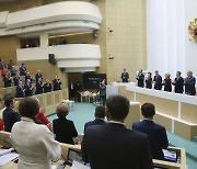 푸틴, 우크라 점령지 합병안 최종 서명..러 영토 공식화