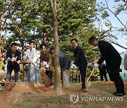 부산국제영화제 '영화의 숲' 행사..김한민 감독·김규리 참석