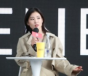 BIFF 찾은 '썸바디' 김수연 배우