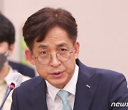 [국감]'광주 화정동 신축아파트 붕괴사고' 답변하는 정익희 대표