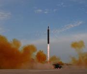 북한, 6일 또 동해상으로 미상 탄도미사일 발사.. 日 "추가 발사 정보도"