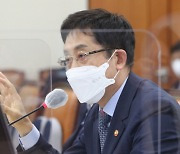 한국증권금융 'K-대주 시스템' 지적에.. 금융위원장 "수수료 살펴볼 것"