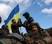 우크라이나 탈환전 가속..전쟁 후 루한스크주 첫 재진입