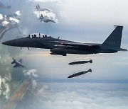 北 전투기·폭격기 12대, 황해도서 시위성 편대비행..군 즉각 대응