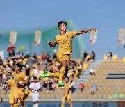 '홈 폐막전 앞둔' 광주, 최다 승 기록과 함께 축포 쏜다