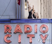 USA NEW YORK RADIO CITY ROCKETTES