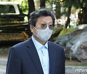 '주가조작' 강영권 에디슨모터스 회장 구속.."증거인멸·도주 우려"
