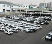 Korean car producers beef up car output amid easing in chip shortage