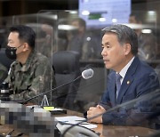 韓美, 핵항모 호송훈련..한반도 '강대강' 긴장