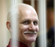 [속보] 노벨평화상에 벨라루스 인권운동가,러·우크라 인권단체
