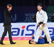유도 간판 안바울, 세계선수권 66kg급 동메달..한국 첫 메달