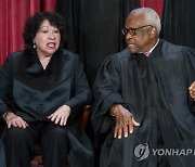 USA SUPREME COURT JUSTICES