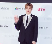 [bnt포토] 강다니엘 '클래스가 다른 수트핏'(더팩트뮤직어워즈)