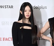 [포토] 뉴진스 하니, '블랙 의상 입고 시크하게~' (2022 더팩트뮤직어워즈)