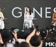 '브로커' 감독 "아이유 자장가에 아이 울음 멈춰..놀랍고 대단해"[MK★BIFF현장]