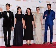 김유정→변우석 "부국제 방문 설레, 축복받았다 "(20세기 소녀)[27th BIFF]