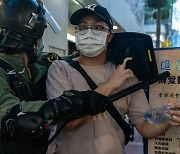 홍콩, 미성년자 국가보안법 위반 혐의 첫 판결.."최대 3년 소년원 수감"