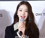 [MD포토] 아이브 장원영 '인사 조차도 아름답게'