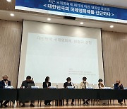 K-문화 주목받는데, '지도자 리스크'로 국제영화제 위기?