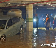 1살 모자라 보험 제외된 힌남노 희생 중학생..포항시 "지원방안 검토"