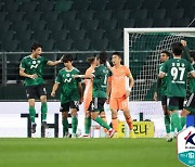 '구자룡 결승골' 전북, 강원 1-0 꺾고 역전우승 실낱 희망..인천, 제주 3-1 완파