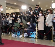 尹, 친일국방 공세에 "핵위협 앞 어떤 우려가 정당화 되나"