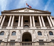 [신상준의 돈 이야기 <7>] 중앙은행은 영국 왕실의 발명품