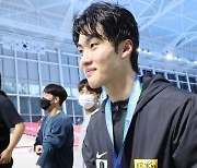 황선우, 전국체전 3번째 금메달..계영 400m 한국 신기록