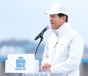 "반지하 없앤다" 약자와 동행 외친 오세훈..소각장·택시대란 과제