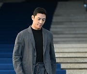 김주헌, 신중한 발걸음 [포토엔HD]