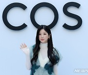 COS 론칭행사 참석한 에이핑크 초롱