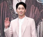 '스태프 성폭행' 강지환, 드라마 제작사에 '53억 배상' 판결 확정