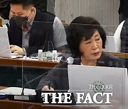 "전북대 교수, 새만금 풍력 사업권 中에 팔아넘기려"..혈세 빼돌려
