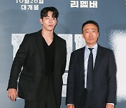 [포토] 남주혁-이성민, '친일파를 찾아 60년'