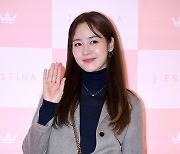 성유리 측 "남편 안성현-박민영 前남친 친분? 아는 바 없다"(공식)