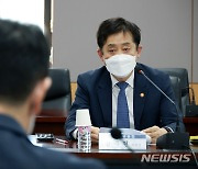 금융당국 "증안펀드 적시 재가동..채안펀드 매입 우선 재개"