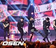 스트레이 키즈,'쇼 챔피언 1위 앵콜곡, 신나게 열창' [사진]