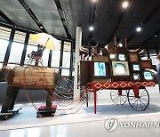 백남준 탄생 90주년 특별전 개막